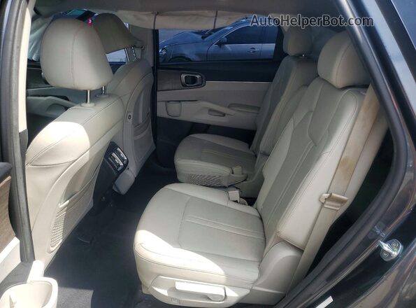 5XYRH4LF9NG158944 2022 KIA SORENTO Blue Vista interior trasera