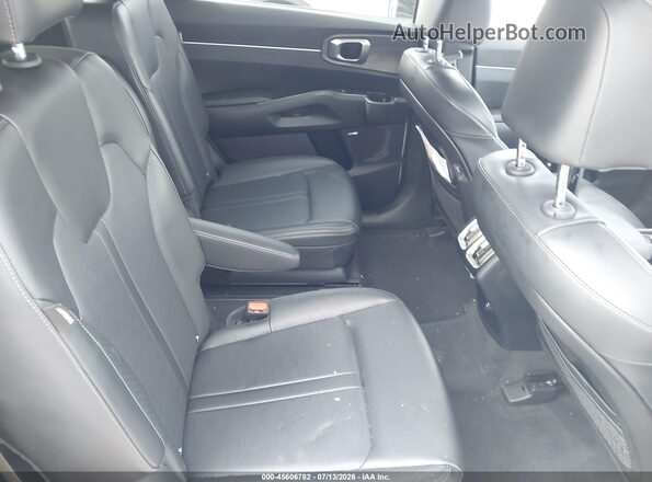 5XYRHDJF2TG420013 2026 KIA SORENTO White Widok naklejki z numerem VIN