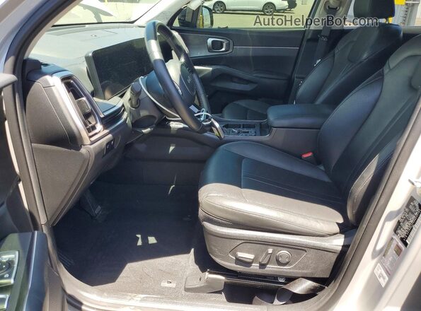 5XYRHDJF4RG255705 2024 KIA SORENTO Gray წინა სალონის ხედი