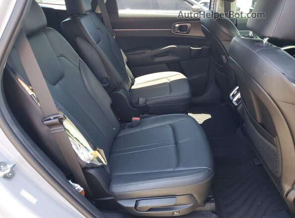 5XYRHDJF4RG255705 2024 KIA SORENTO Gray უკანა სალონის ხედი