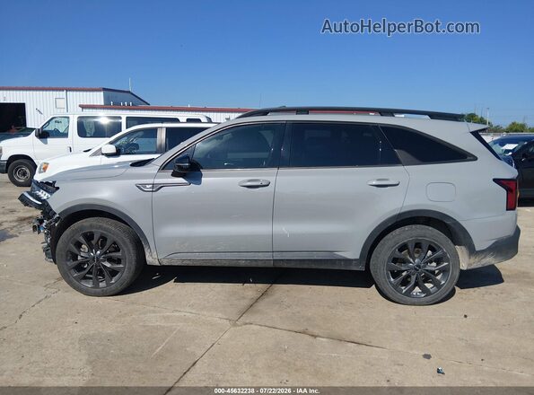 5XYRHDLF2NG152032 2022 KIA SORENTO Gray 360 interior view
