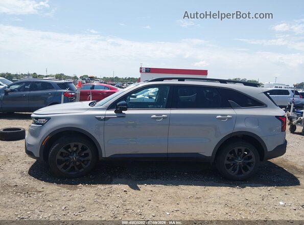5XYRHDLFXPG168224 2023 KIA SORENTO Gray Widok wnętrza 360 stopni