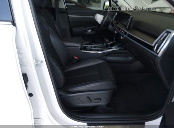 5XYRK4JF1RG304702 2024 KIA SORENTO White Widok wnętrza z przodu