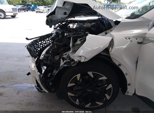 5XYRK4JF1RG304702 2024 KIA SORENTO White Widok z przodu
