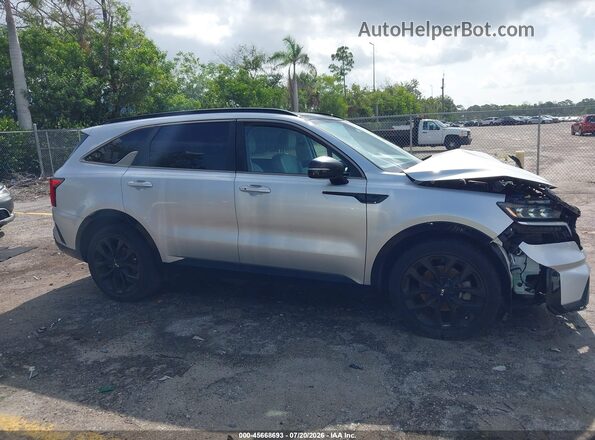 5XYRK4LF0MG032939 2021 KIA SORENTO Silver Սալոնի հետևի տեսք