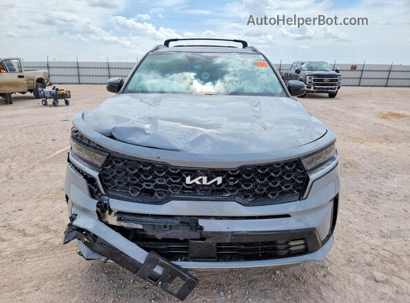 5XYRK4LF0NG152323 2022 KIA SORENTO Gray Widok z przodu