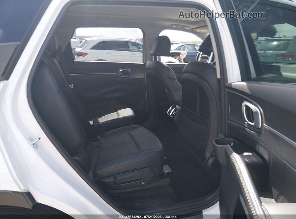 5XYRK4LF2PG209494 2023 KIA SORENTO White Widok naklejki z numerem VIN