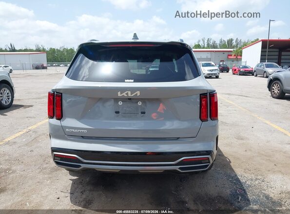 5XYRK4LF3PG166963 2023 KIA SORENTO Gray 