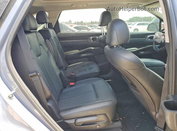 5XYRK4LF4NG091610 2022 KIA SORENTO Gray Widok wnętrza z tyłu