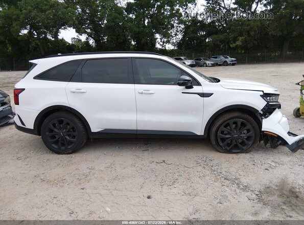 5XYRK4LF4PG205771 2023 KIA SORENTO White Вид задньої частини салону