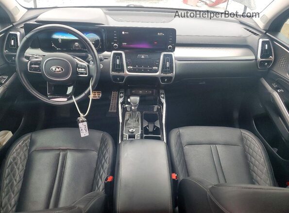 5XYRK4LF6MG064178 2021 KIA SORENTO Черный Вид панели приборов