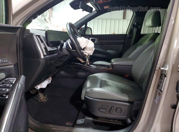 5XYRKDJF2RG262797 2024 KIA SORENTO Серый Вид салона спереди