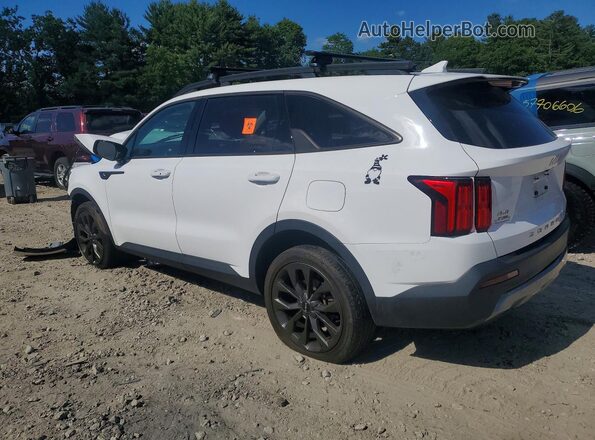 5XYRKDLF3NG077195 2022 KIA SORENTO White Trasero izquierdo