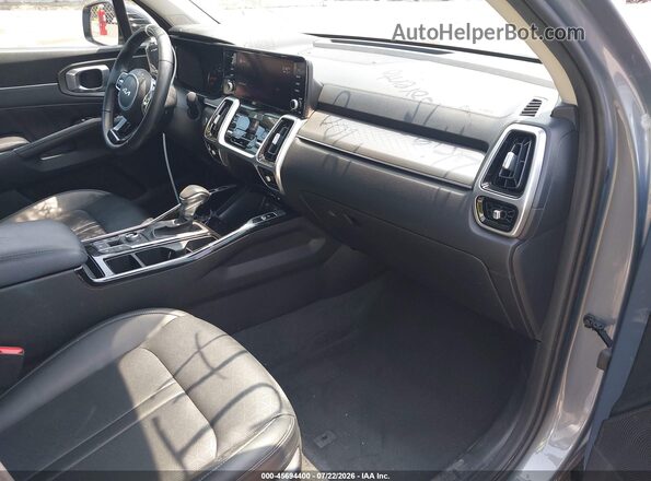 5XYRKDLF4NG097052 2022 KIA SORENTO Blue Vista interior delantera