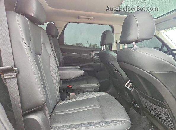 5XYRKDLF4PG162291 2023 KIA SORENTO Gray Widok wnętrza z tyłu