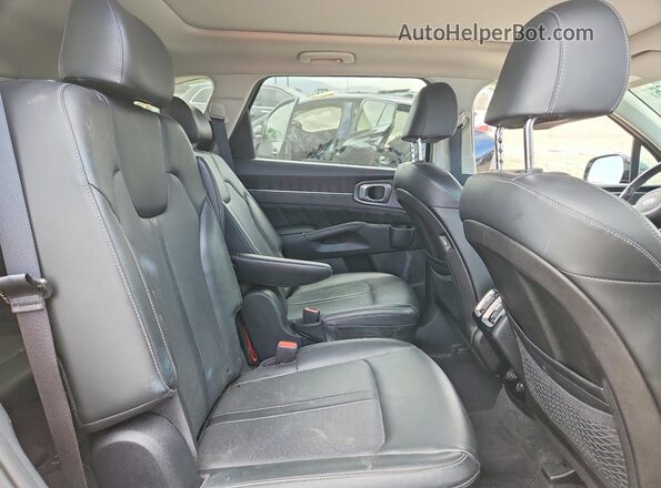 5XYRKDLF5MG040728 2021 KIA SORENTO Gray უკანა სალონის ხედი