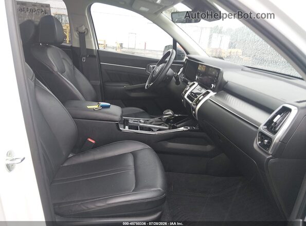 5XYRKDLF7MG050984 2021 KIA SORENTO Белый Вид салона спереди