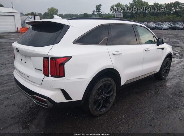 5XYRKDLF7MG050984 2021 KIA SORENTO Белый Задняя правая четверть