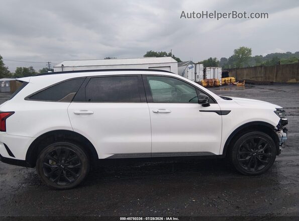 5XYRKDLF7MG050984 2021 KIA SORENTO Белый Вид задней части салона