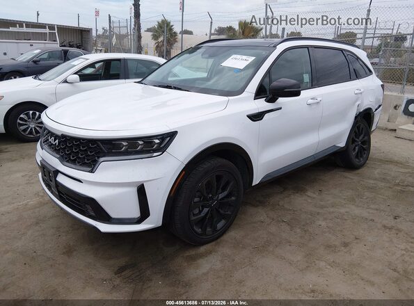 5XYRKDLF9NG135231 2022 KIA SORENTO White Передня ліва чверть