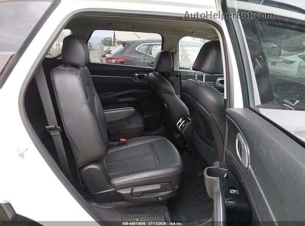 5XYRKDLF9NG135231 2022 KIA SORENTO White Вид наклейки з VIN-кодом