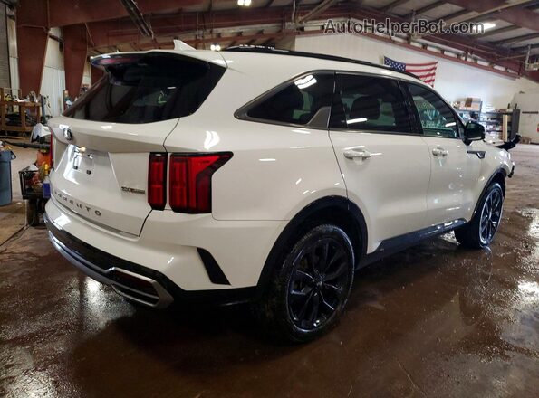 5XYRKDLFXMG050557 2021 KIA SORENTO White Tył prawy