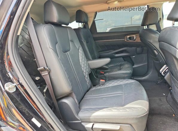 5XYRKDLFXPG167138 2023 KIA SORENTO Black უკანა სალონის ხედი