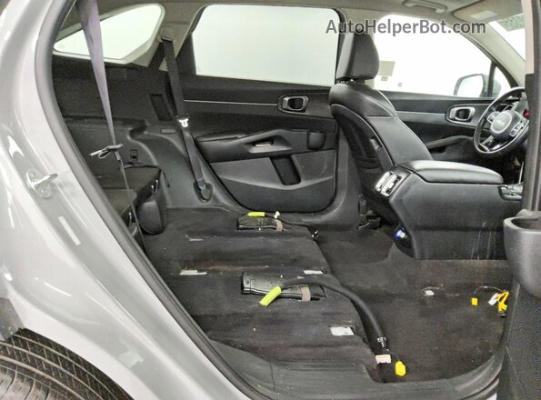 5XYRL4JC7RG275127 2024 KIA SORENTO Gray Вид задньої частини салону
