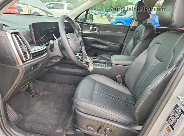5XYRL4JC7SG370762 2025 KIA SORENTO Gray Widok wnętrza z przodu