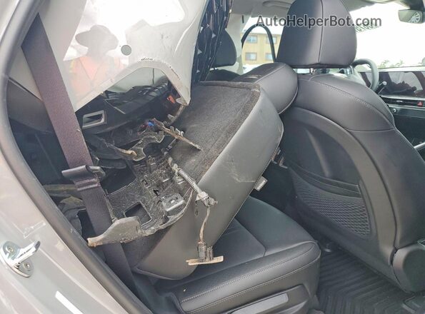 5XYRL4JC7TG437863 2026 KIA SORENTO Silver Rear seats view
