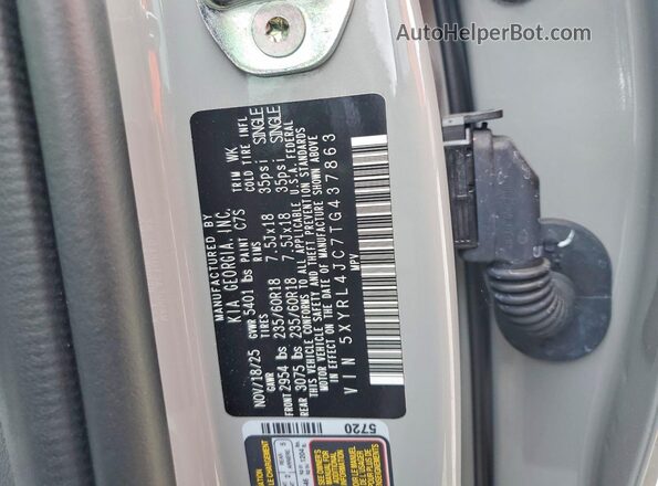 5XYRL4JC7TG437863 2026 KIA SORENTO Silver Engine compartment view