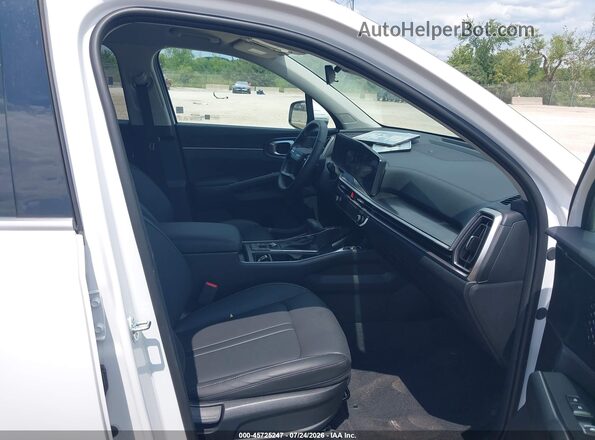 5XYRL4JC8TG440643 2026 KIA SORENTO White Front interior view