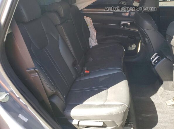 5XYRL4JC9SG323264 2025 KIA SORENTO Gray უკანა სალონის ხედი