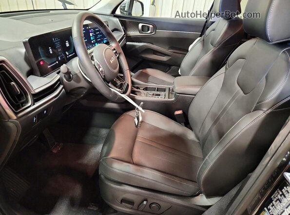 5XYRLDJC0SG389556 2025 KIA SORENTO Gray Вид салону спереду