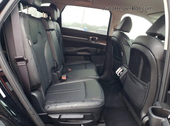 5XYRLDJC4RG256082 2024 KIA SORENTO Black Widok wnętrza z tyłu