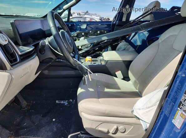 5XYRLDJC5RG275711 2024 KIA SORENTO Blue Vista interior delantera