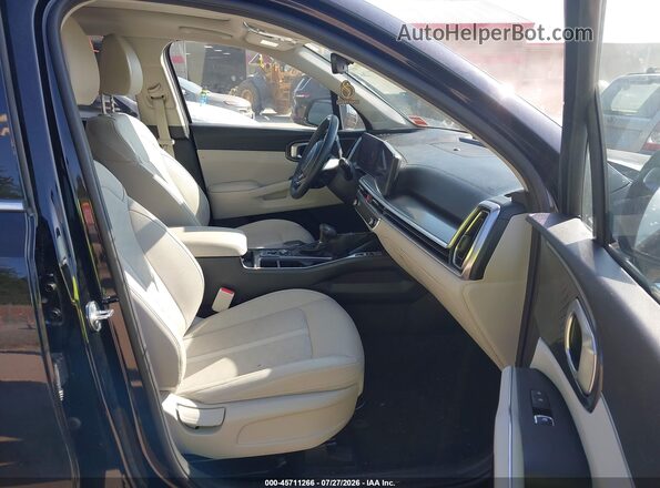 5XYRLDJC9RG298585 2024 KIA SORENTO Черный Вид салона спереди