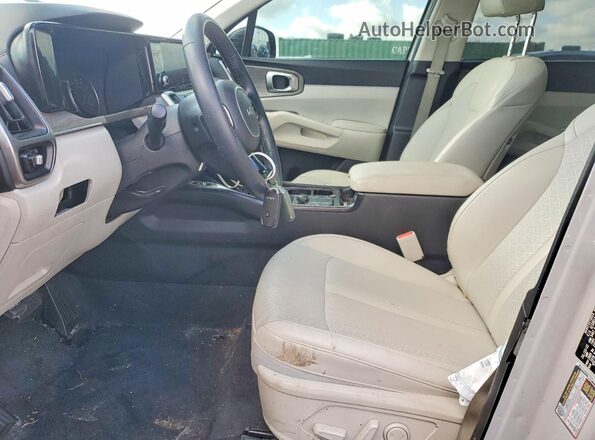 5XYRLDLC1NG140703 2022 KIA SORENTO Gray Front interior view