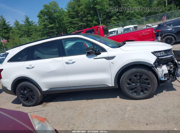 5XYRLDLC3MG065677 2021 KIA SORENTO White Rear interior view