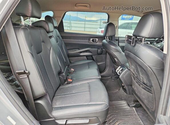 5XYRLDLC4MG025513 2021 KIA SORENTO Silver უკანა სალონის ხედი