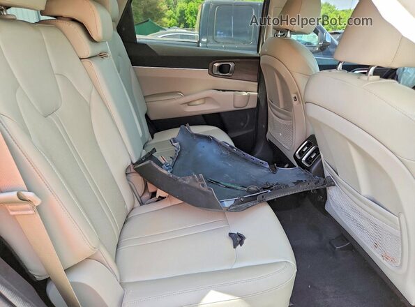 5XYRLDLC4NG098012 2022 KIA SORENTO Gray Widok wnętrza z tyłu