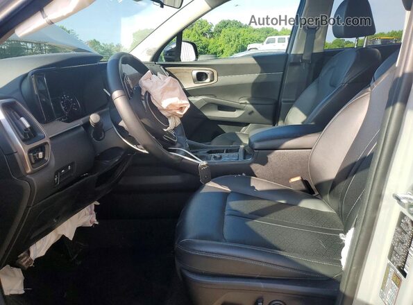 5XYRLDLC4PG194743 2023 KIA SORENTO Silver Սալոնի դիմացի տեսք