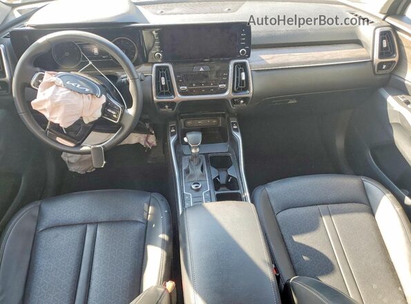 5XYRLDLC4PG194743 2023 KIA SORENTO Silver Առջևի վահանակի տեսք
