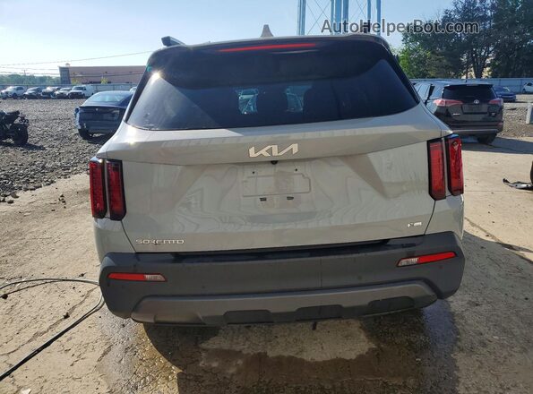 5XYRLDLC4PG194743 2023 KIA SORENTO Silver Հետևի տեսք