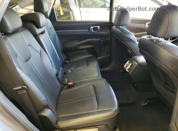 5XYRLDLC9MG024146 2021 KIA SORENTO Серый Вид задней части салона