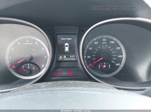 5XYZT3LB0GG369233 2016 HYUNDAI SANTA FE SPORT White Vista de los asientos traseros