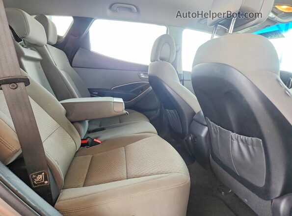 5XYZT3LB1GG333504 2016 HYUNDAI SANTA Gray Rear seats view