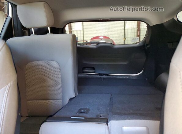 5XYZT3LB7HG382384 2017 HYUNDAI SANTA White Vista de los asientos traseros