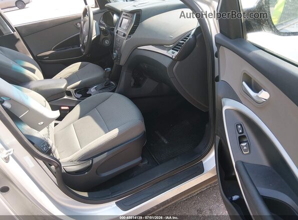 5XYZT3LB8HG383415 2017 HYUNDAI SANTA FE SPORT Синий Вид салона спереди