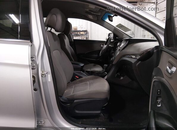5XYZT3LB9JG556963 2018 HYUNDAI SANTA FE SPORT Silver წინა სალონის ხედი